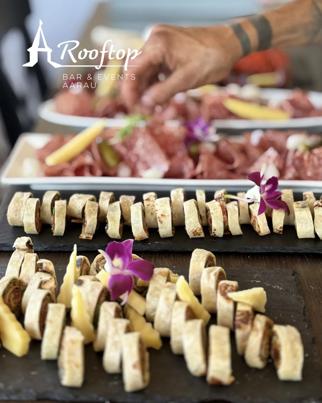 Apéro-Buffet mit Wraps, Käse und Aufschnitt im Rooftop Aarau